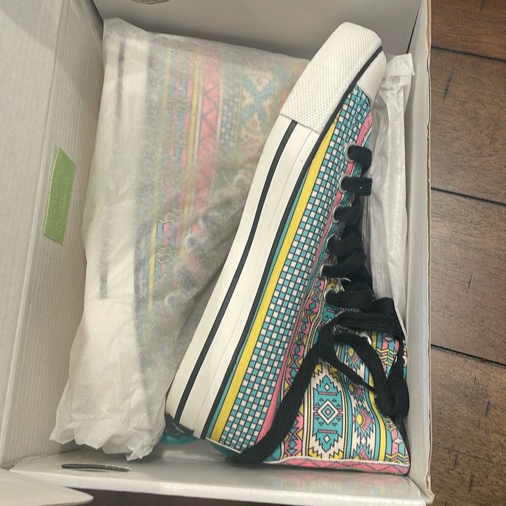 New Arizona iced tea high tops